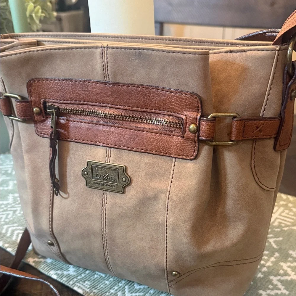 b.ø.c Born Concept Taupe Leather Crossbody Bag‎ Purse